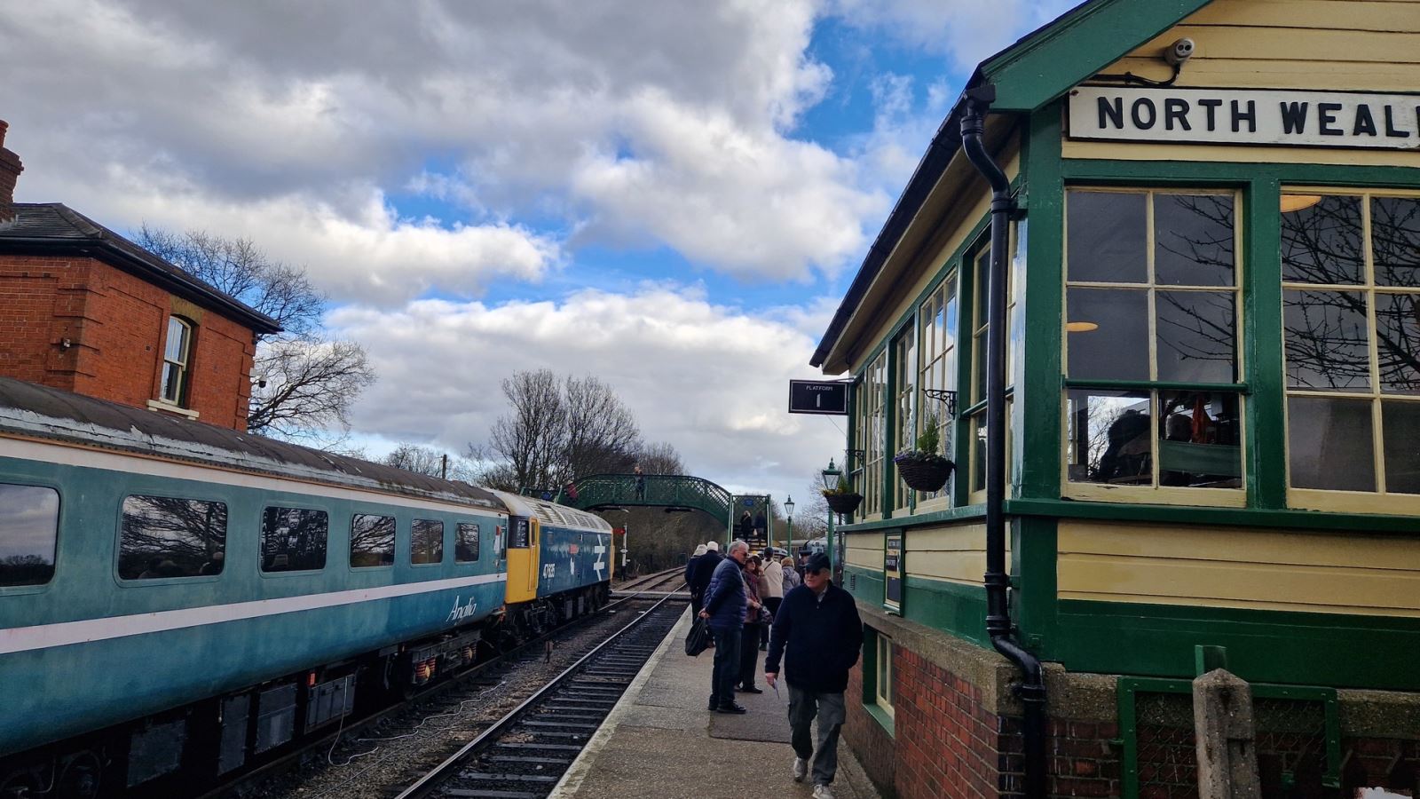 Train and station at Epping Ongar Railway 